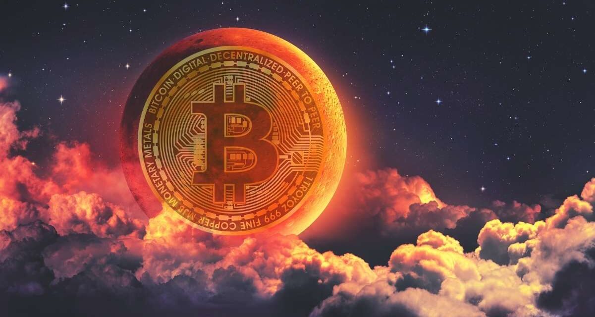 Bitcoin Likely Trades “Significantly Higher” In Next 18 Months: Analyst