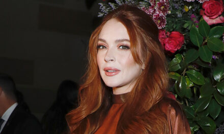 Lindsay Lohan Rocks Leggings While Working Out 5 Months After Welcoming 1st Child