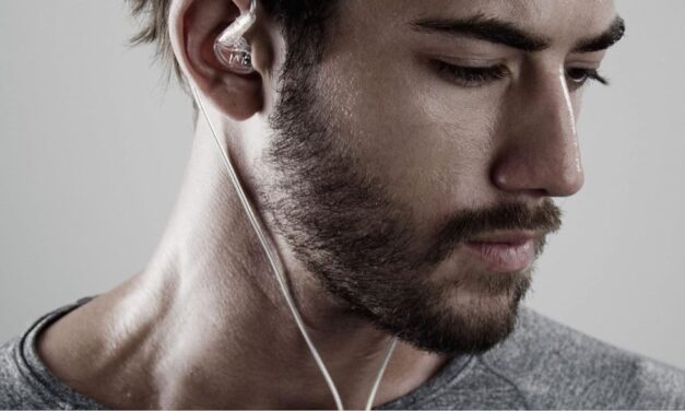 Snag These Top-Rated Wired Earbuds for Under $20 on Amazon