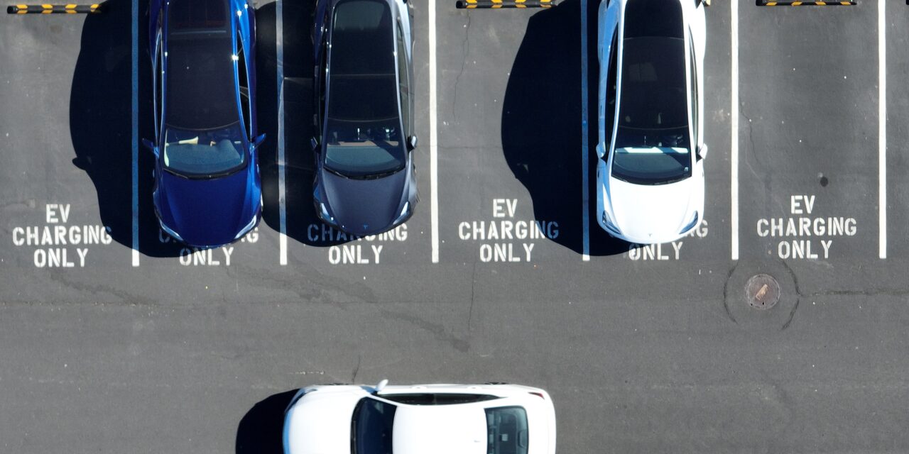 Biden Pours $623 Million into EV Charging Void