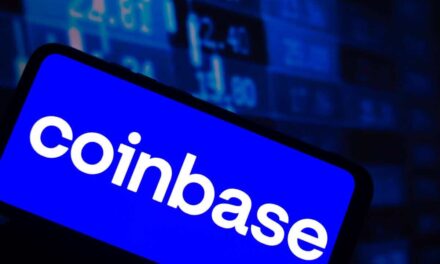 Coinbase Holds First Court Faceoff With SEC: Here’s What You Need To Know