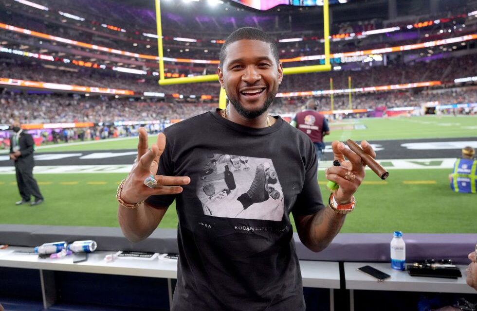 Just How Much Are Halftime Performers Paid For the Super Bowl?