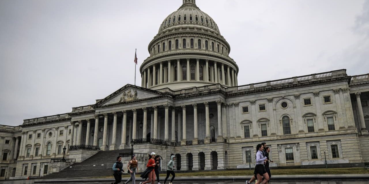 U.S. budget deficit narrowed to $22 billion in January