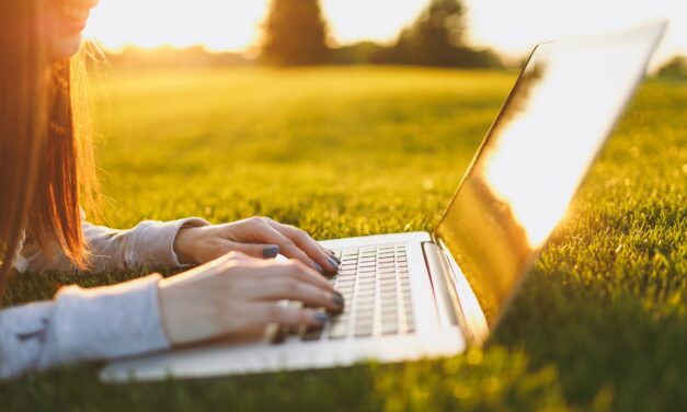 How to download all of your Gmail emails to your computer