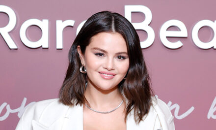 Selena Gomez Shares Sexy Photo From Bed, Hints at Benny Blanco Romance: ‘Mornings With You’