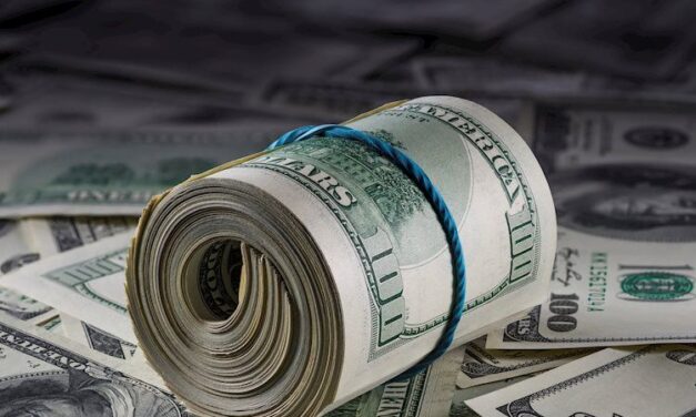 US Dollar trades in the red as US traders return from Monday’s holiday