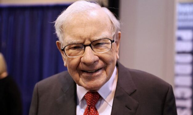 Buffett’s Berkshire posts record profit on insurance, investments