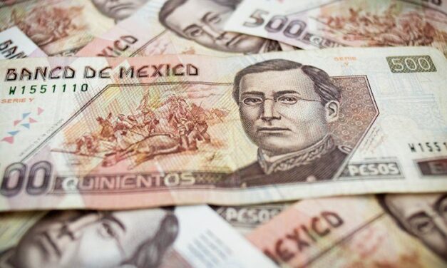 Mexican Peso advances sharply as US Dollar tumbles to seven-week low