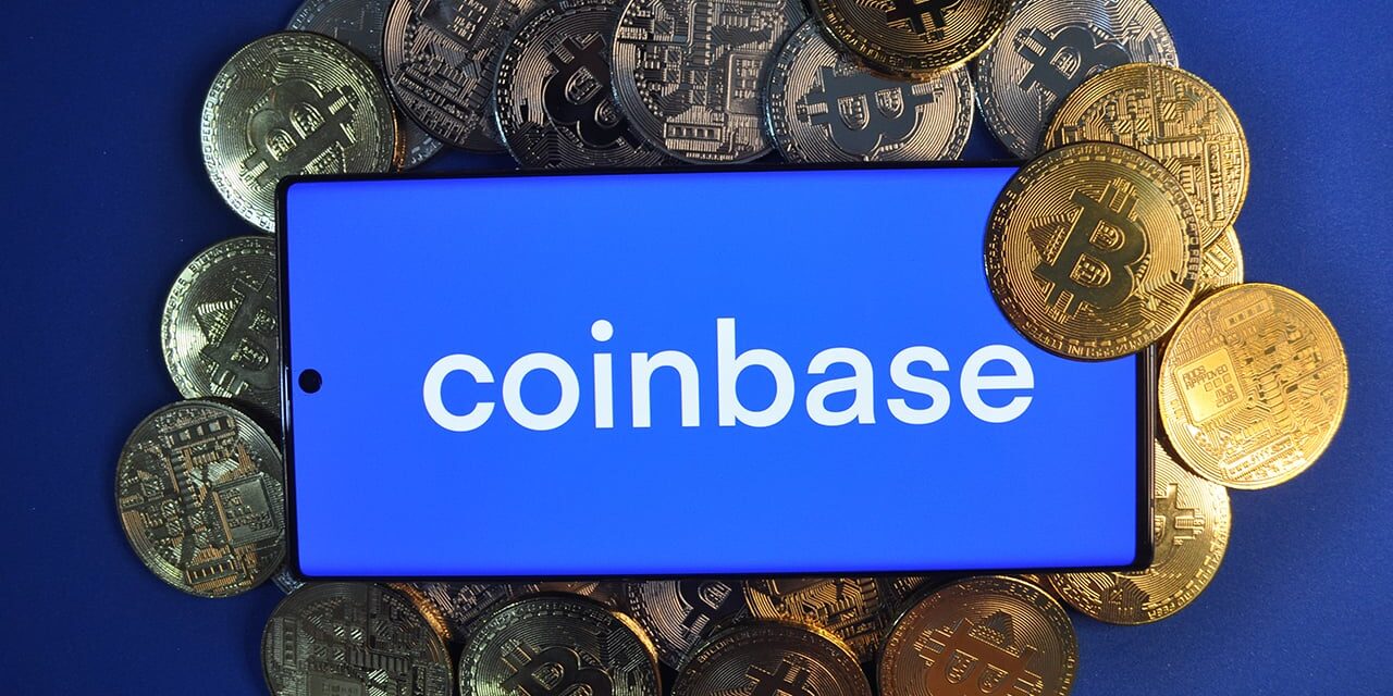 Goldman Sachs Reevaluates Coinbase, Eyes Neutral Stance Amid Crypto Surge