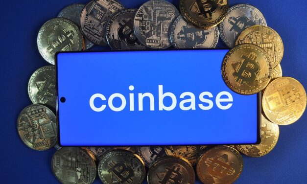 Goldman Sachs Reevaluates Coinbase, Eyes Neutral Stance Amid Crypto Surge