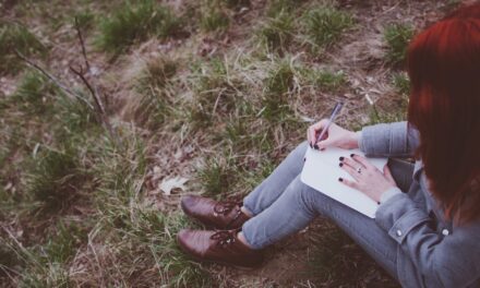 Why you should journal while soaking up nature