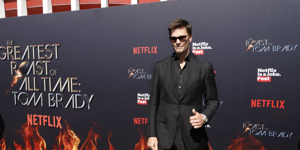 Tom Brady, Belichick, Bledsoe, More Draw Rave Reviews from Fans During Netflix Roast