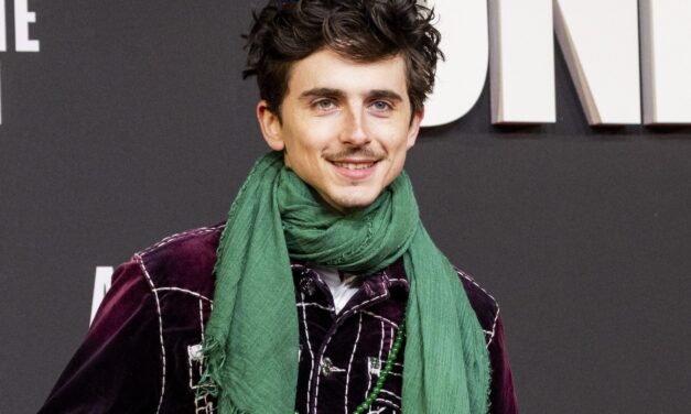 Timothée Chalamet’s Girlfriend: His Relationship With Kylie Jenner & His Exes