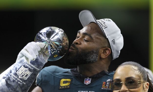 Brandon Graham officially announces his retirement