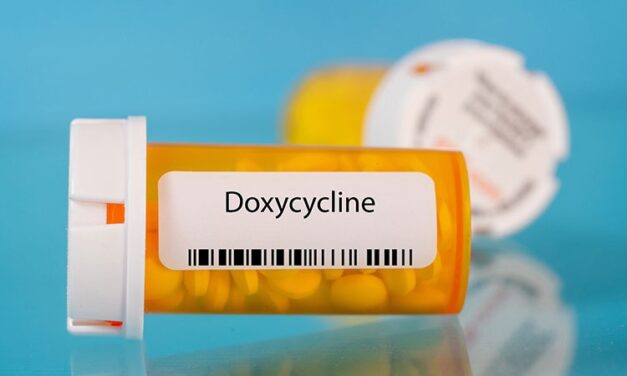 Low-Dose Doxycycline Effective in Scarring Alopecia