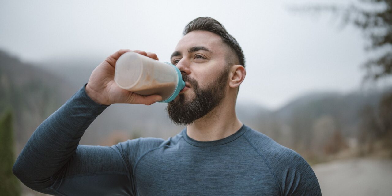 How Many Protein Shakes Do You Need a Day? A Dietitian Has Answers.