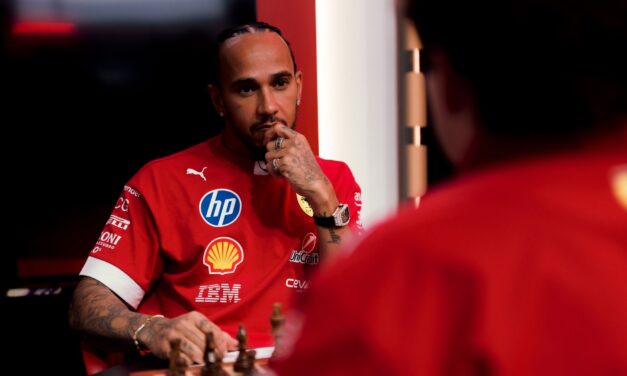 Ferrari said ‘no’ to black F40 for Hamilton’s photo