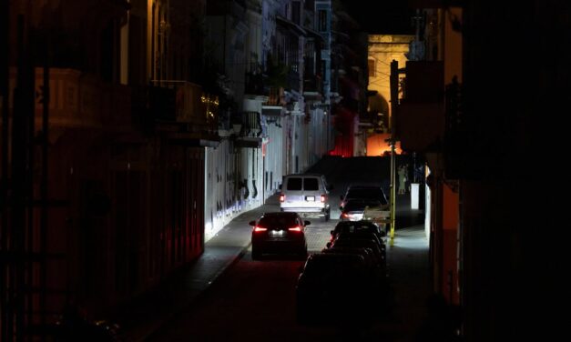 Island-Wide Blackout Hits Puerto Rico As Residents Prepare For Easter Weekend
