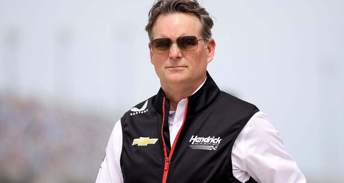 Jeff Gordon shares how Dr. Petty helped him in his NASCAR career