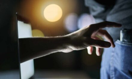 Crypto Scams Soar in Nebraska as Romance Ruses Drain Savings