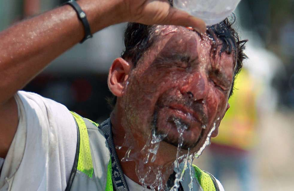 29 “Cool” Gadgets and Gear for Working in the Heat