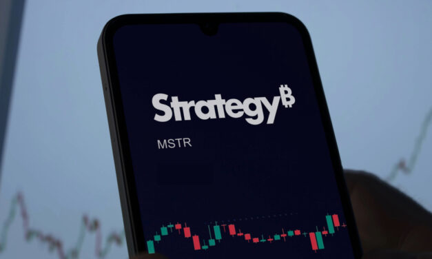 Strategy Doubles Down on Bitcoin, Adds 705 BTC for US$75 Million