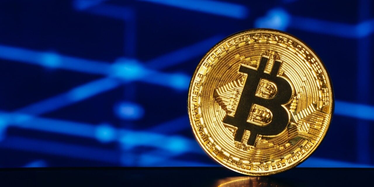 Bitcoin ETFs See $602 Million Surge as Inflow Momentum Builds