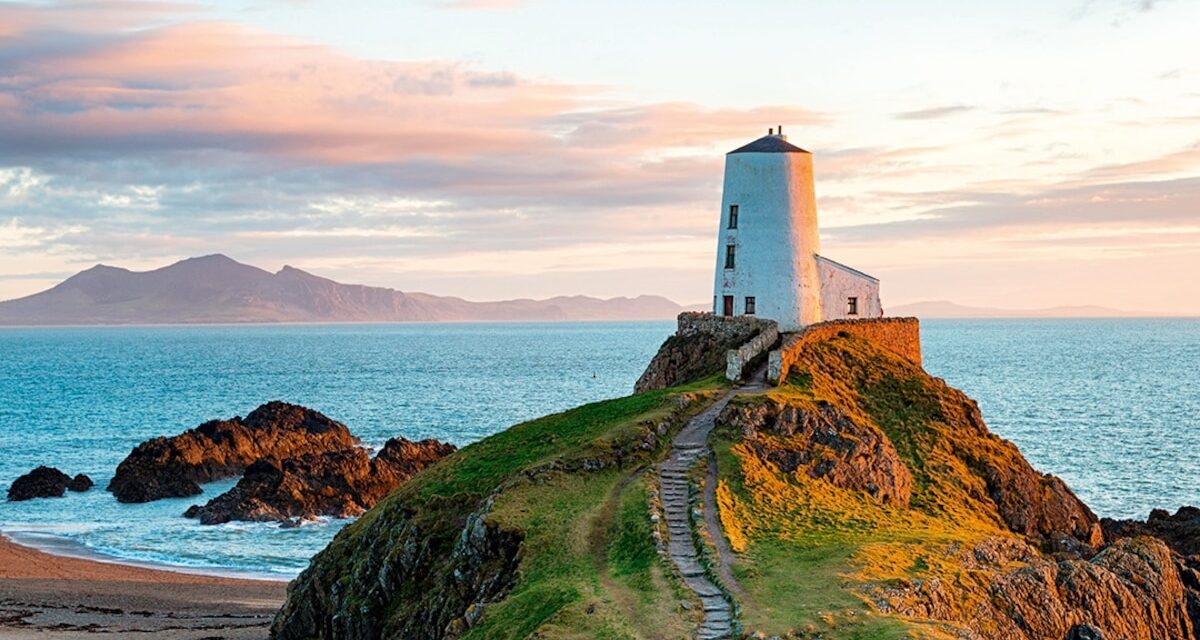 Two of the best long-distance hikes in the UK