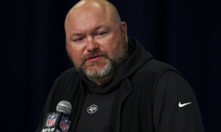 Eagles officially announce front office changes