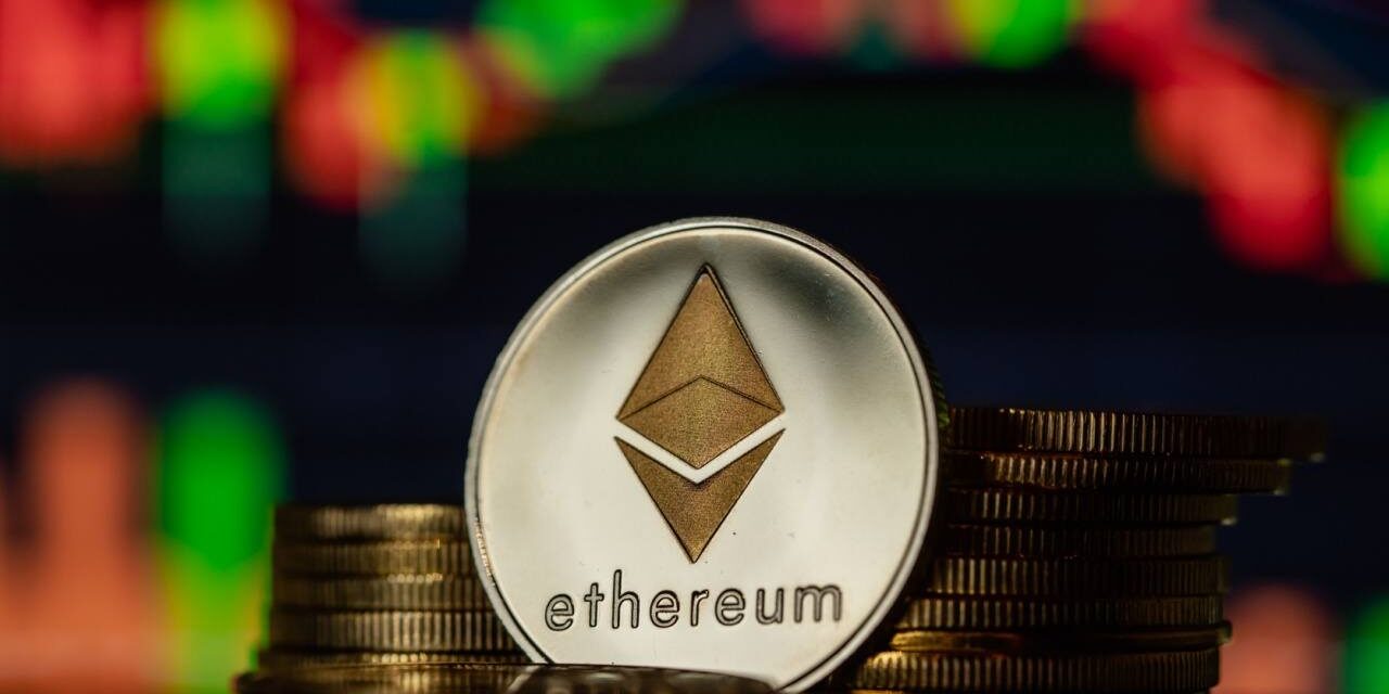 Ether ETFs Secure 20th Straight Day of Inflows as Bitcoin ETFs Turn Red