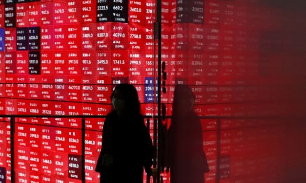 US stocks brush record highs as weak jobs data fuel rate cut bets