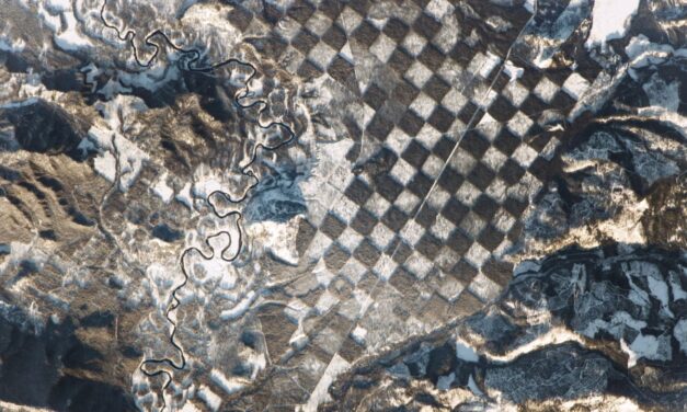 Giant ‘chessboard’ surrounds Idaho river in bizarre astronaut photo — Earth from space