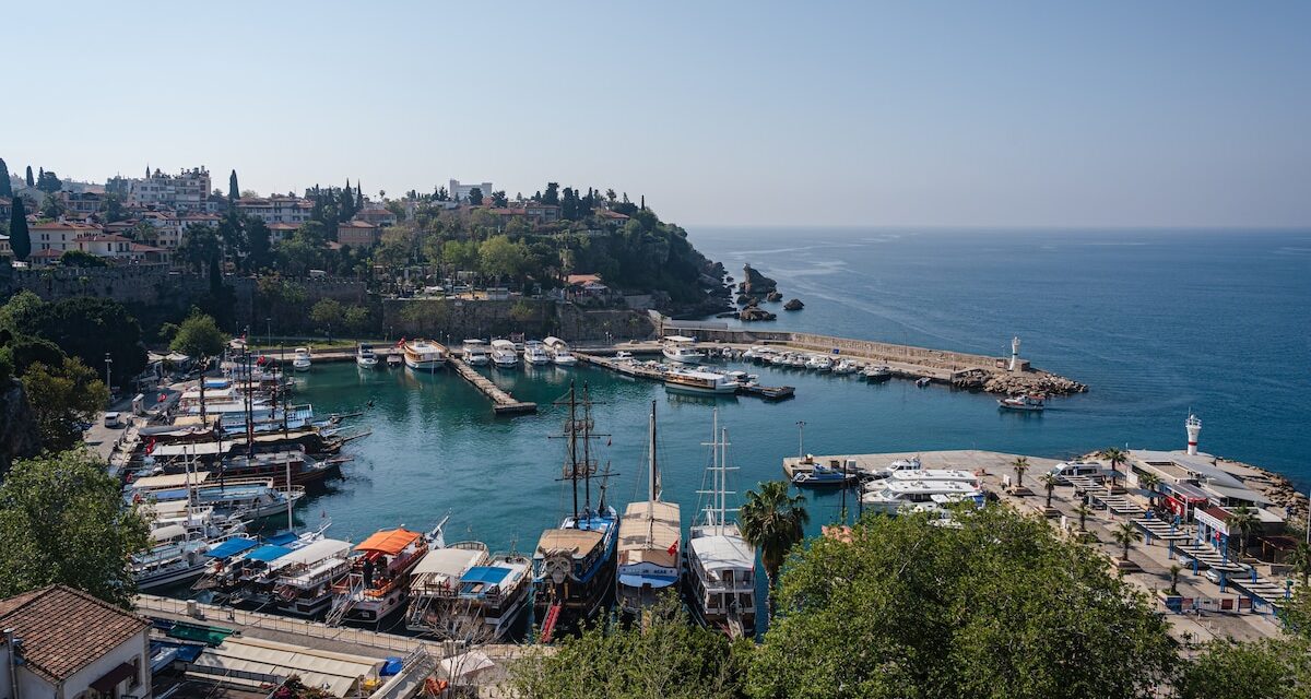 Traveling to Antalya? Here are the best restaurants to eat like the locals