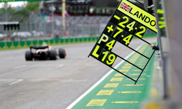 This is why radios haven’t fully replaced pitboards in F1