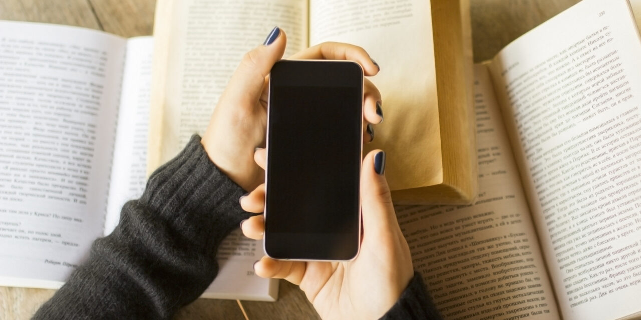 Five Essential Android Apps Every Avid Reader Needs On Their Phone