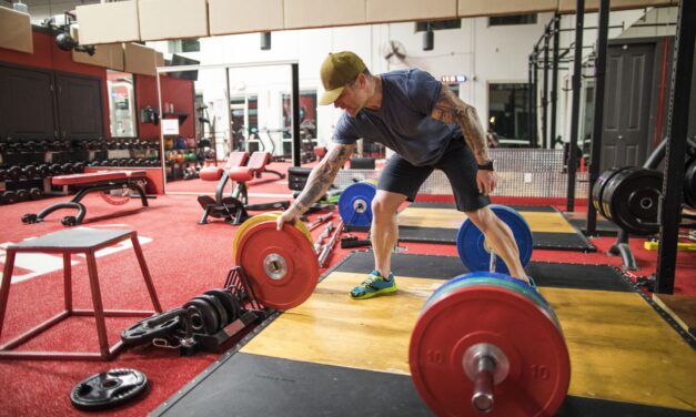 How Much Weight Men Should Be Able to Deadlift