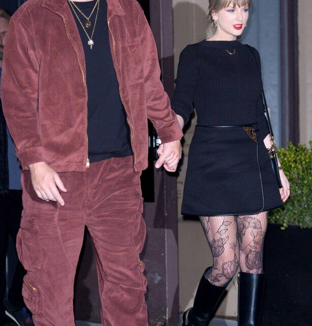 Taylor Swift’s recent dinner outings are sparking a theory about her wedding plans