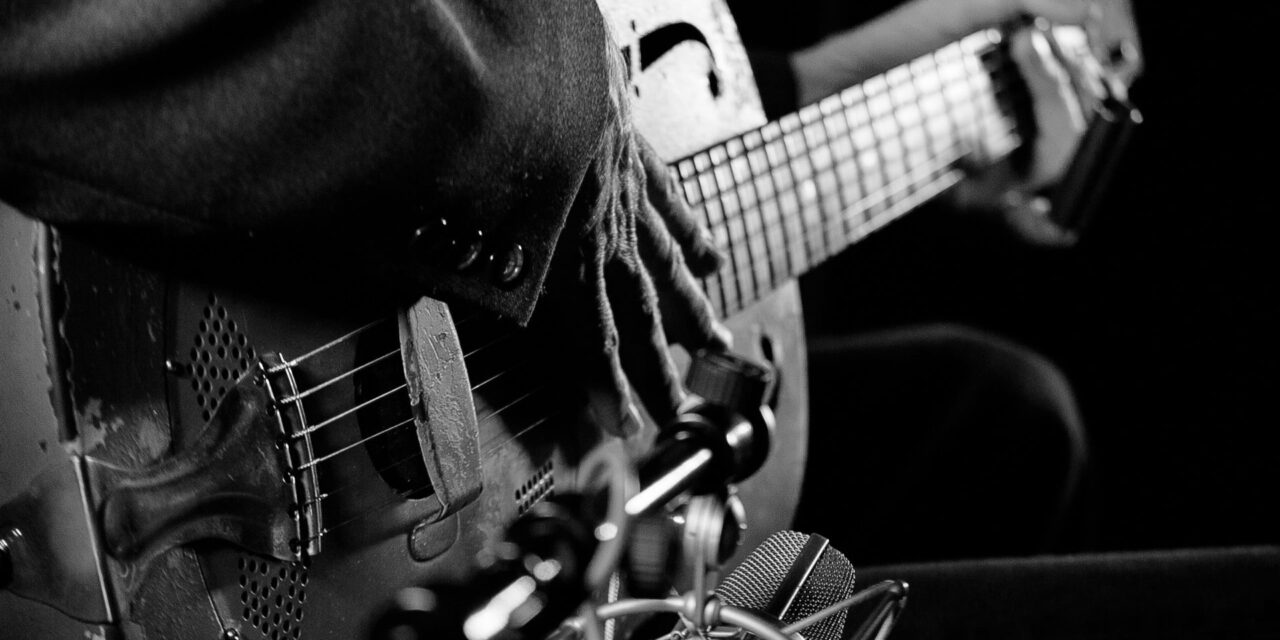 ‘AI is permeating everything we do’: How Guitar Center developed 2 AI tools this year