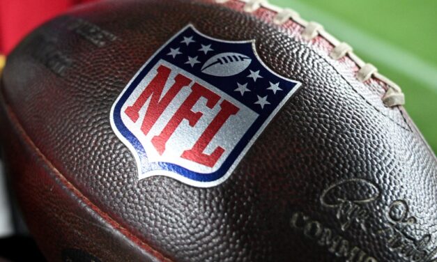 NFL Week 17 early games live discussion