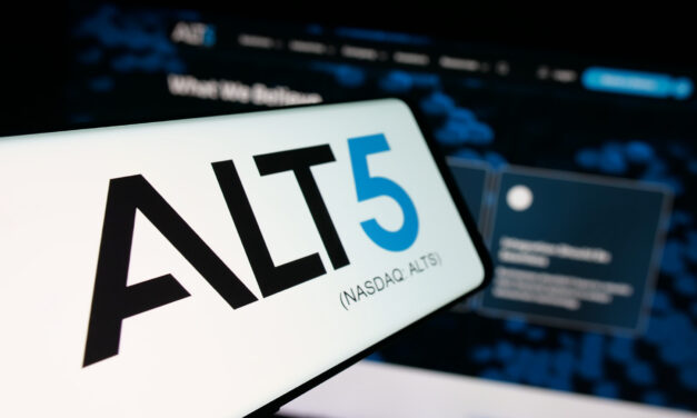 Trump Family Crypto Tie Deepens Scrutiny as Alt5 Fires Auditor