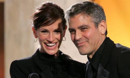 Here’s What the Critics Choice Awards Looked Like in 2006