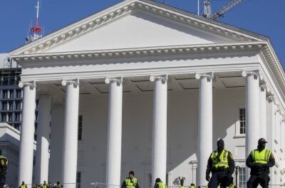 Virginia lawmakers OK congressional redistricting vote