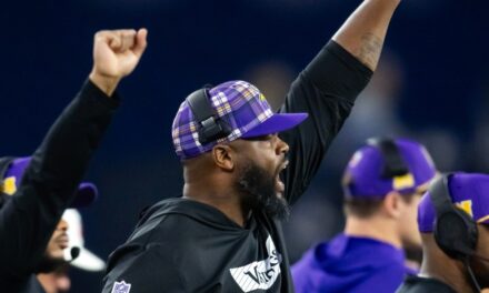 Marcus Dixon is ideal DL coach hire for Christian Parker’s defense