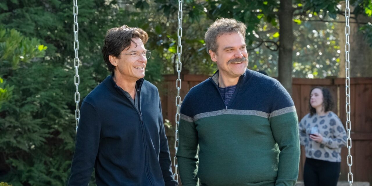 Jason Bateman, David Harbour, and Linda Cardellini Make <em>DTF St. Louis</em> a 7-Episode Dark Comedy Romp