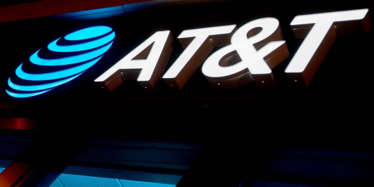 Two reasons AT&T’s stock is missing out on the market’s cease-fire rally