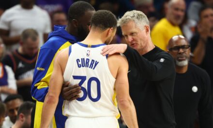 “Class Act”: NBA Legend Chokes Up on Camera Over Steve Kerr’s Courtside Moment With Warriors Stars