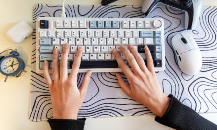 You’ve Been Using The Wrong Size Mouse Pad For Way Too Long