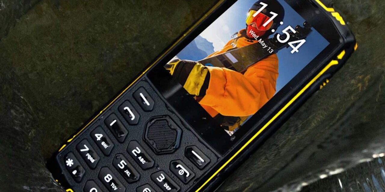 Armor Mini 5: This compact phone features Android, physical buttons and a touchscreen