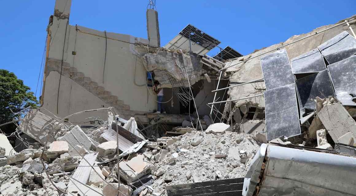 Israel and Hizbollah agree ceasefire