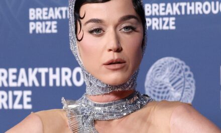Katy Perry Calls Out Exes John Mayer, Orlando Bloom, Diplo at Concert